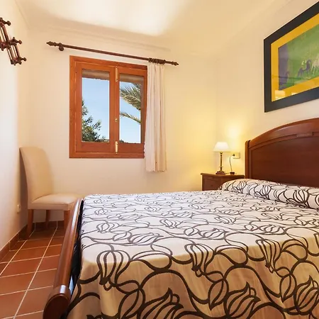 Holiday home Almadrava *